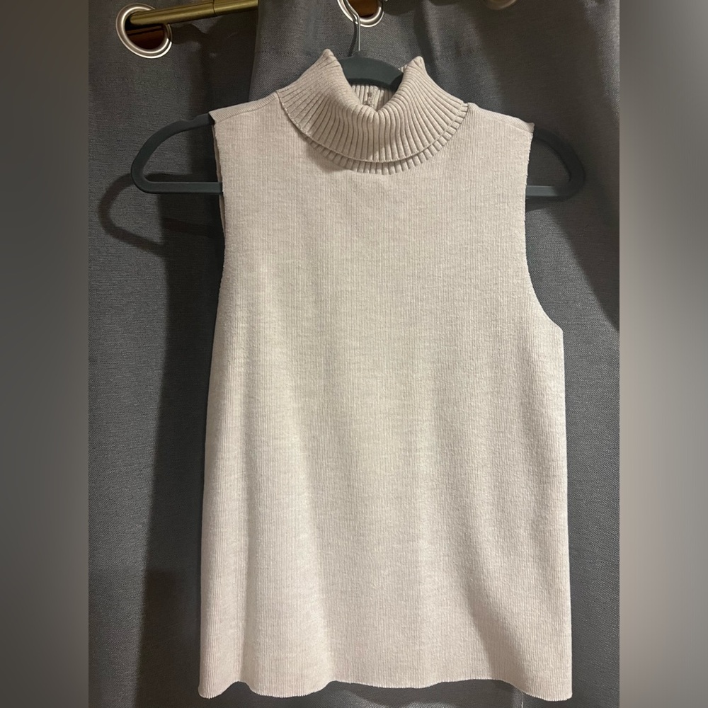 ZARA small sleeveless turtle neck beige